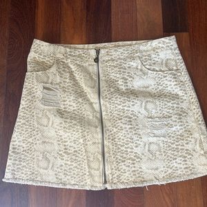 Tan and White Snake Skin Print Skirt